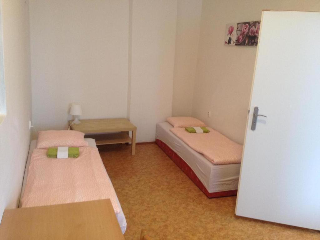Near Main Railway And Bus Station Apartment Brno Exterior photo