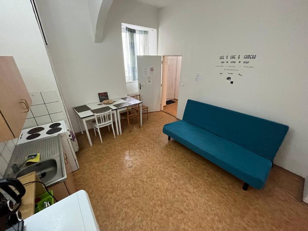 Near Main Railway And Bus Station Apartment Brno Exterior photo