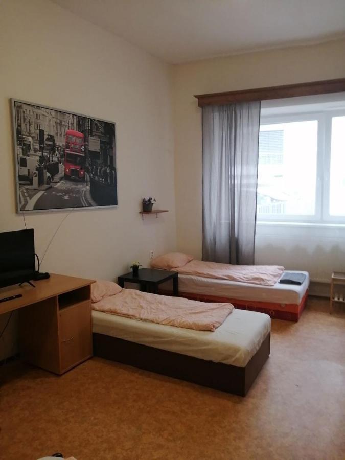 Near Main Railway And Bus Station Apartment Brno Exterior photo